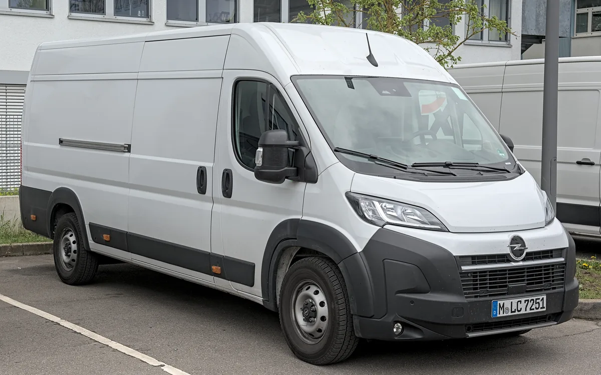 Opel Movano